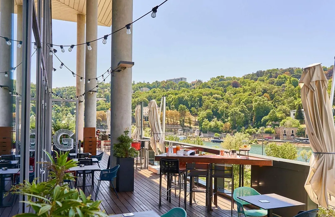 Novotel Lyon Centre-Confluence Bord De Saone-1
